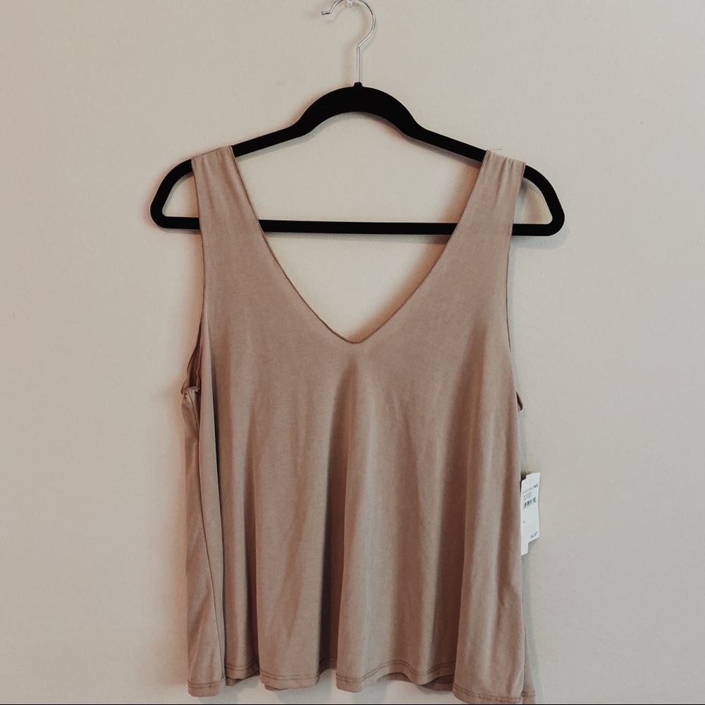 🆕 *NWT* | Abound | Taupe V-Neck Tank Top